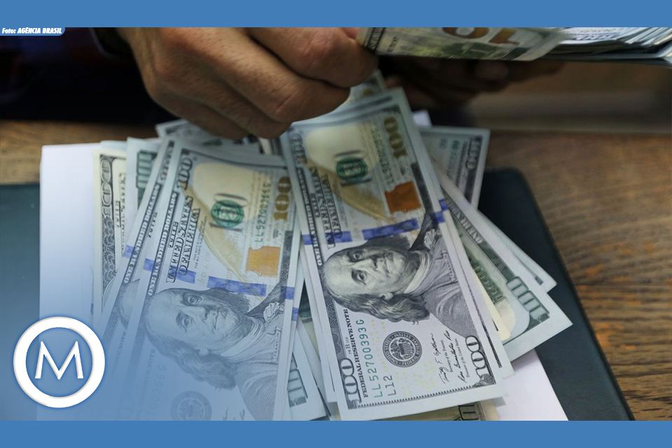 dólar