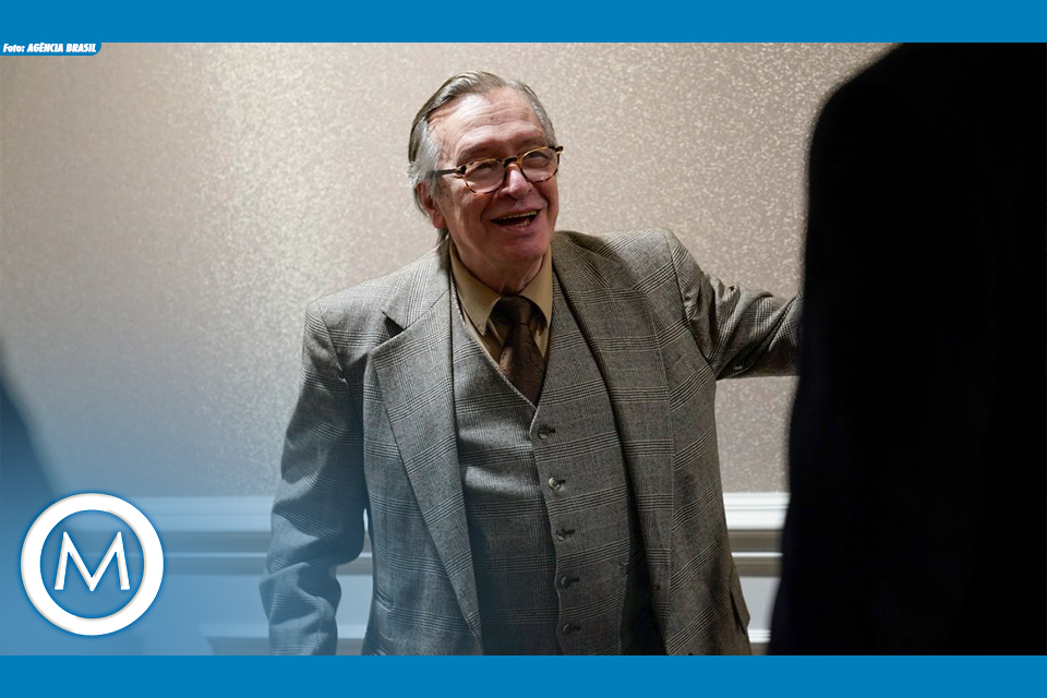 OLAVO DE CARVALHO