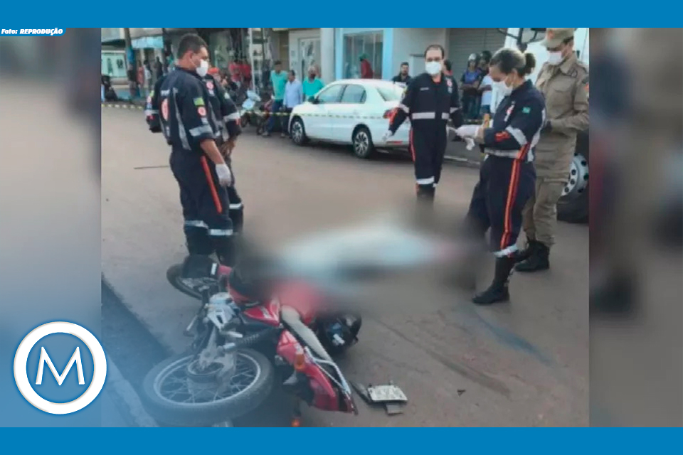CRIANÇA CAI DE MOTO