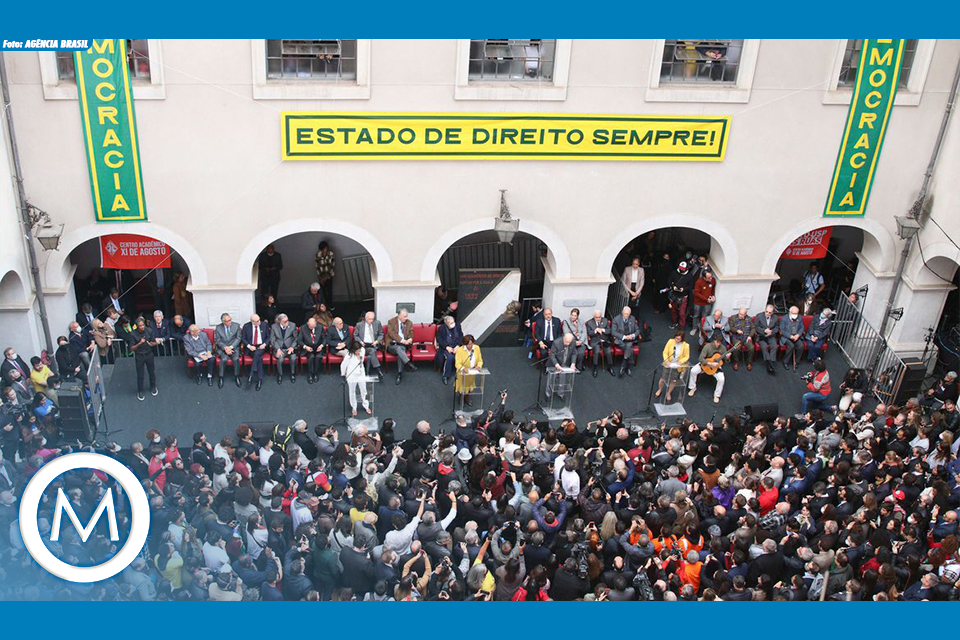 ATO PELA DEMOCRACIA