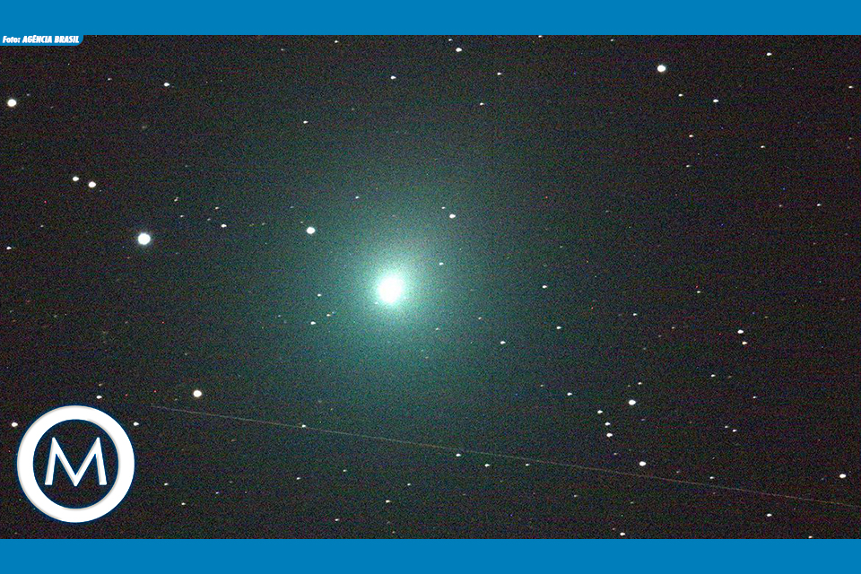 COMETA QUE SE APROXIMA DA TERRA