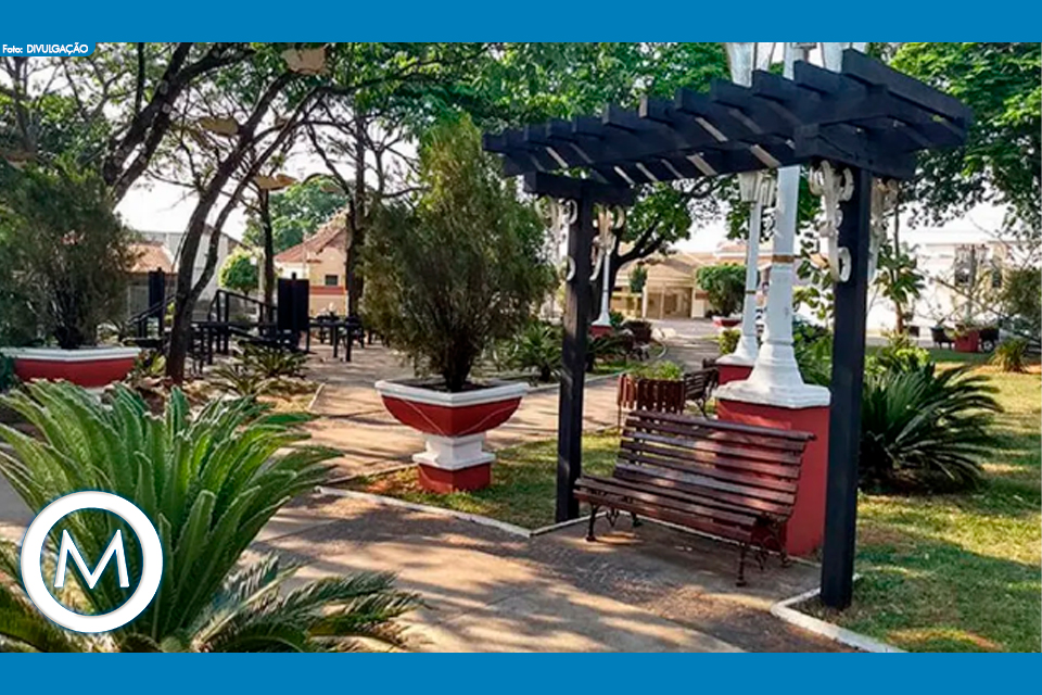 PRAÇA EM TUPÃ