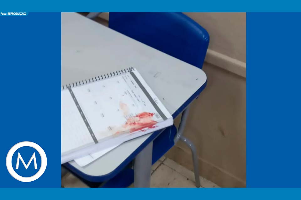 ALUNO TENTA ESFAQUEAR COLEGAS EM ESCOLA NO RJ