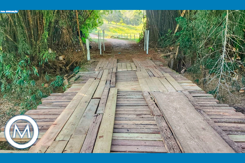 REPAROS NA PONTE QUE DÁ ACESSO AO DISTRITO DE DIRCEU