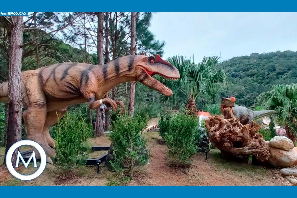 Maior parque de dinossauros em réplicas do Brasil é inaugurado em