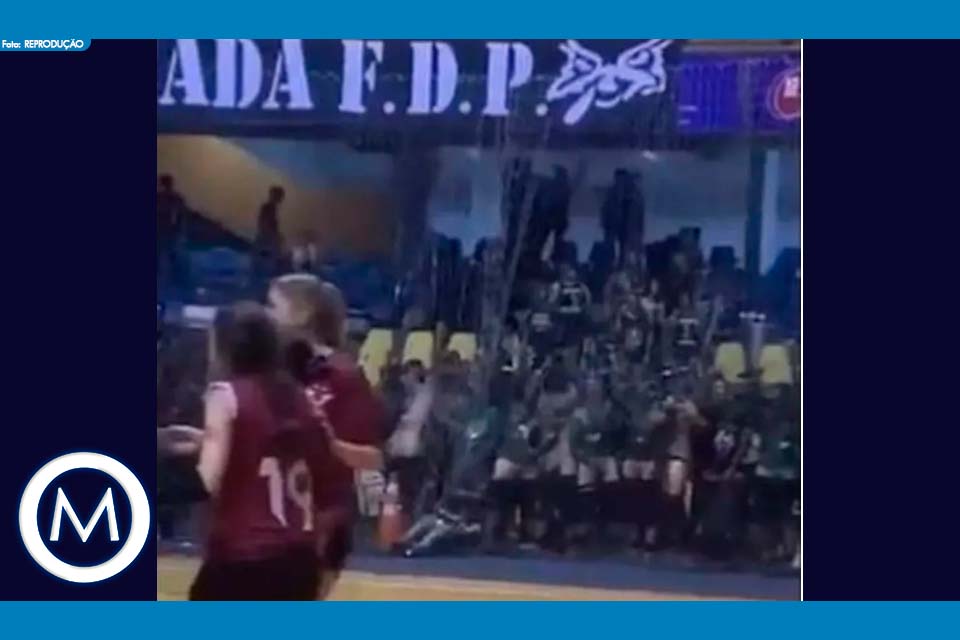 POLÍCIA INVESTIGA ALUNOS DE MEDICINA QUE FICARAM NUS EM JOGO