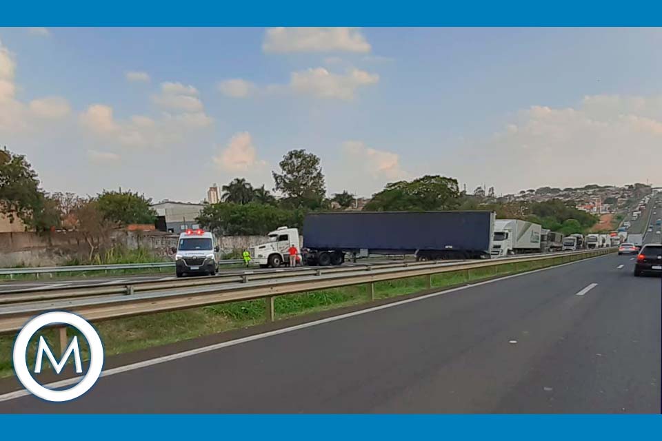 TRÂNSITO PARADO NA SP 294 EM MARILIA
