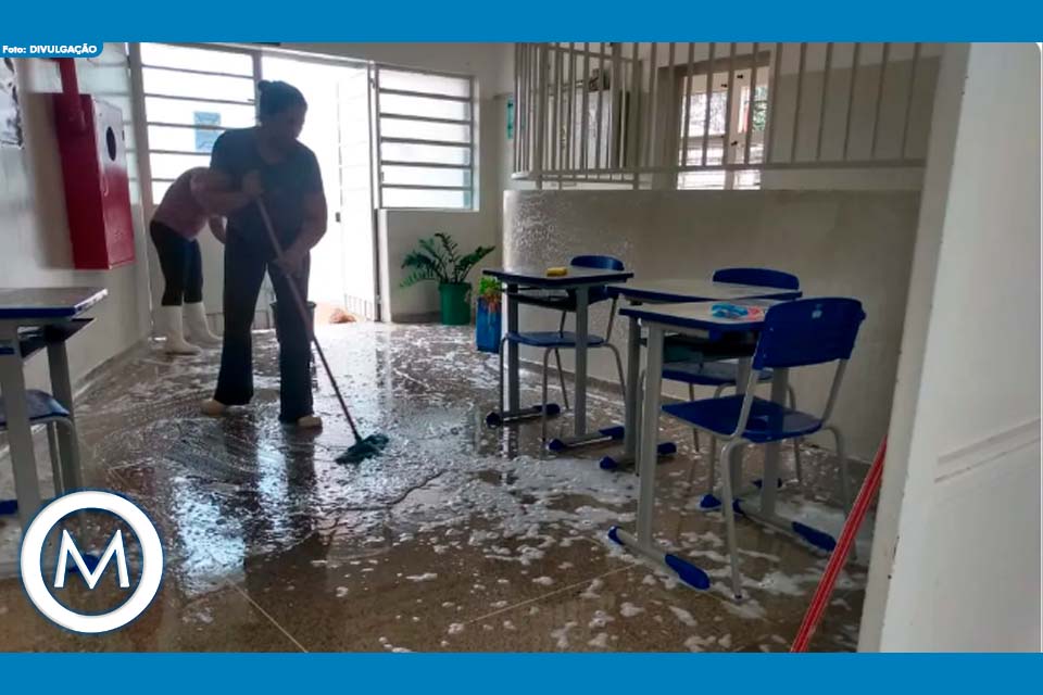 ESCORPIÕES EM ESCOLA DE GARÇA