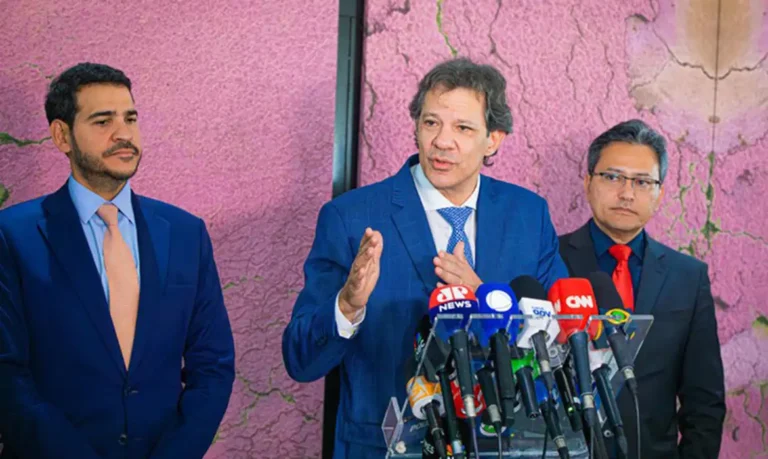 RECEITA REVOGA FISCALIZAÇÃO DO PIX