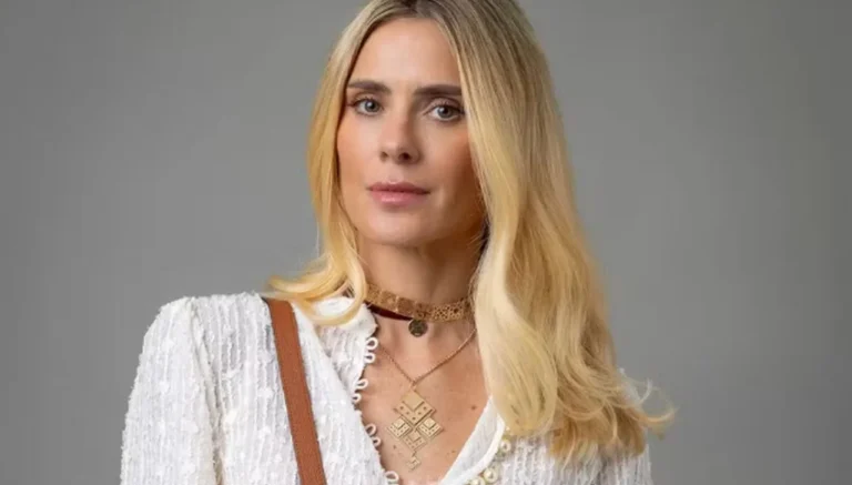 carolina-dieckmmann-posa-com-o-novo-visual-de-leila-em-vale-tudo-68569c224737f