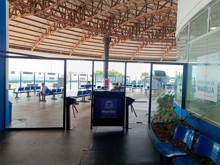 08-07 Emdurb instala catracas eletrônicas de acesso exclusivo às plataformas de embarque na rodoviária de Marília1