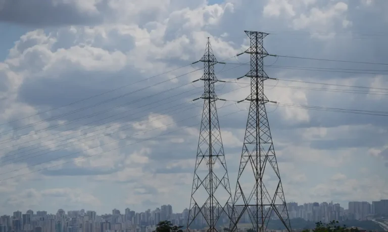 946187-energia_linha20de20transmissC3A3o