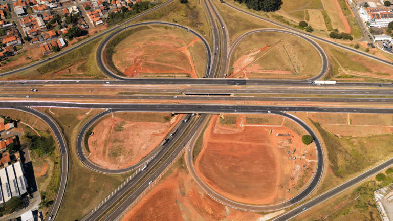 Inauguracao-das-Obras-de-Construcao-de-viaduto-e-vias-marginais-na-SP-209-scaled-1