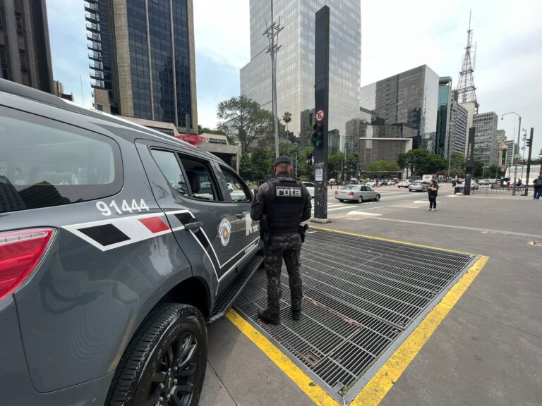 Policia
